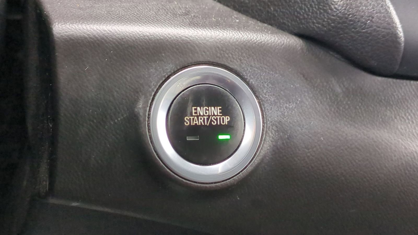 Used 2020 GMC Terrain SLT w/ Preferred Package image 29