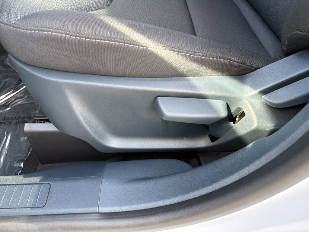 Certified 2025 Ford Maverick XL w/ Equipment Group 102A image 19