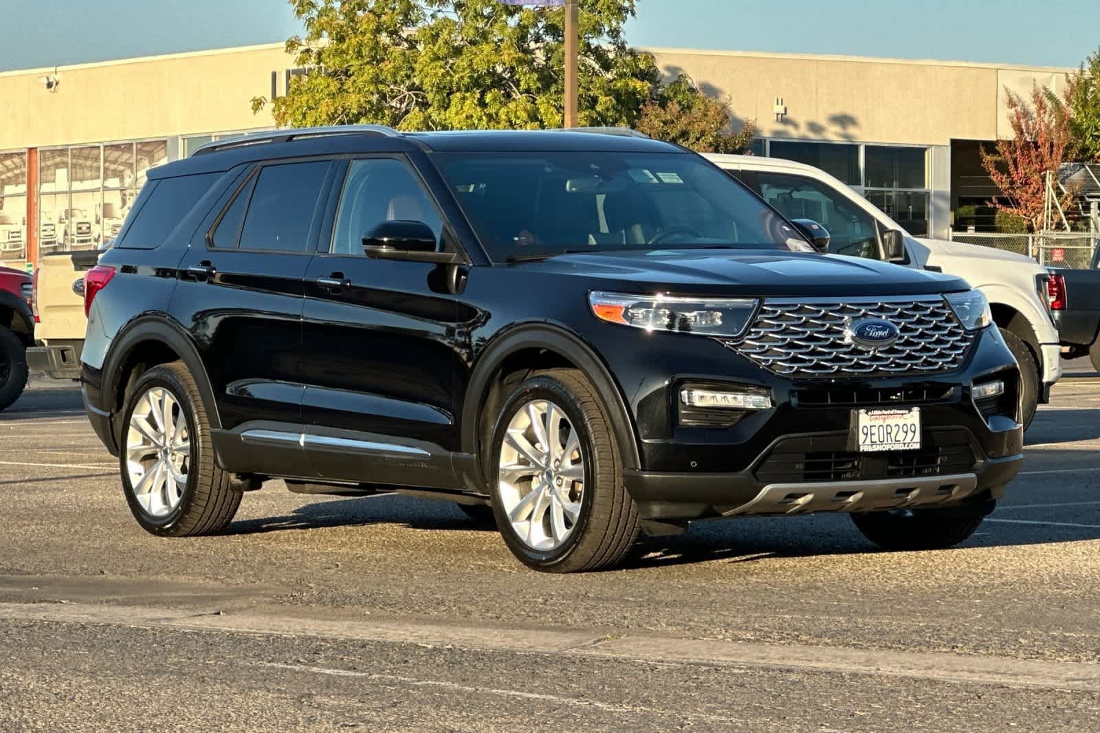 Certified 2023 Ford Explorer Platinum w/ Technology Package image 7