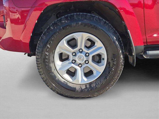 Used 2022 Toyota 4Runner SR5 Premium w/ Moonroof Package AWD/4WD image 25