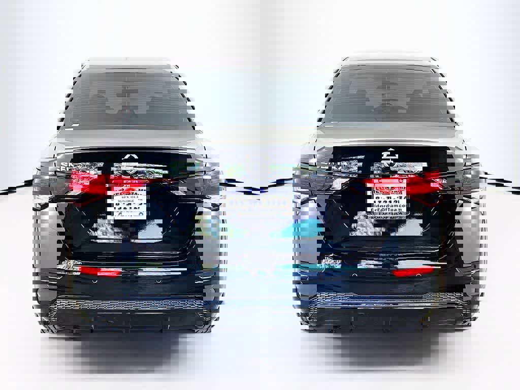 Used 2024 Nissan Sentra S image 4