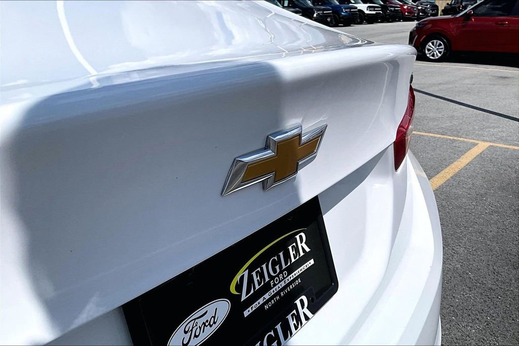 Used 2023 Chevrolet Malibu LT FWD image 31