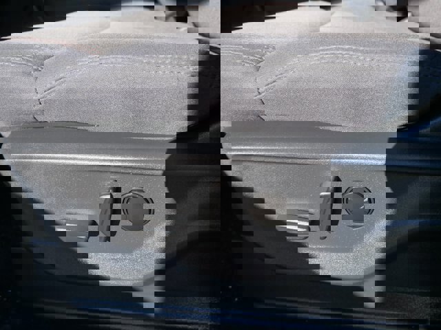 Certified 2025 Ford Expedition Active image 16