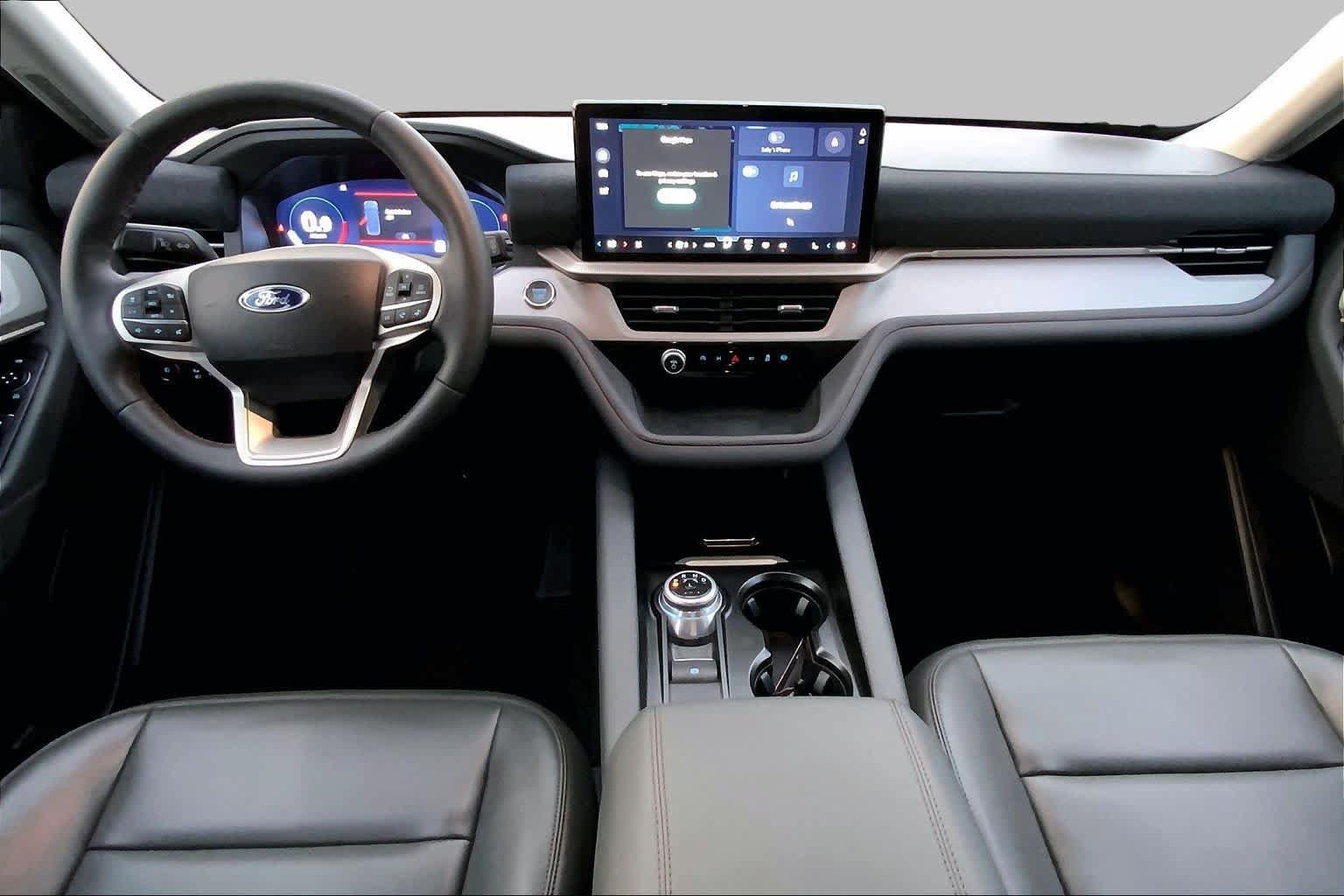 Certified 2025 Ford Explorer Active w/ Active Comfort Package RWD image 15