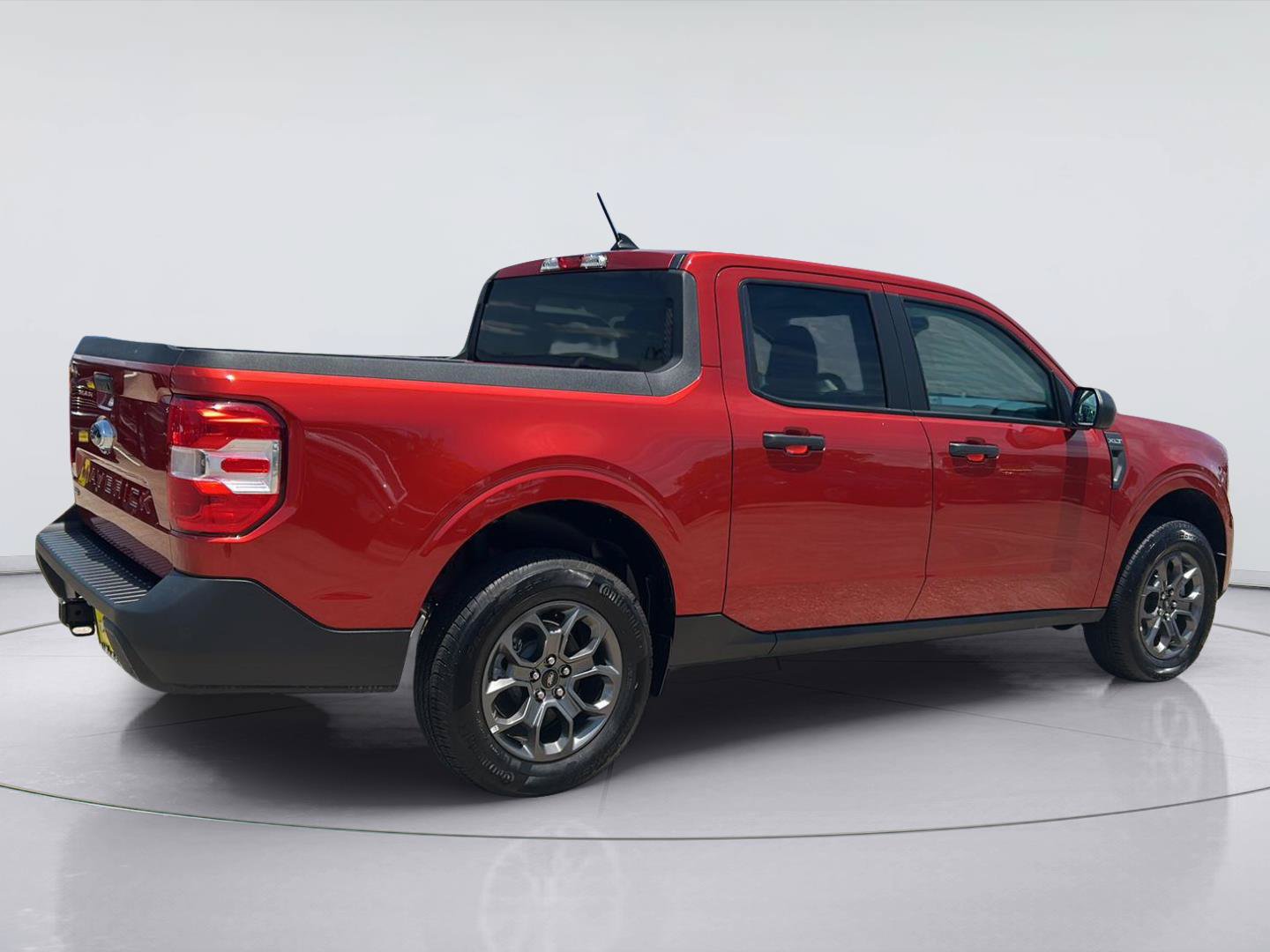 Certified 2023 Ford Maverick XLT FWD image 4