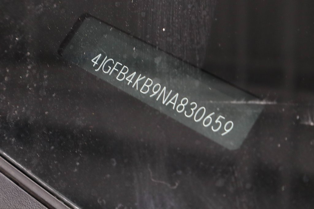 Used 2022 Mercedes-Benz GLE 350 4MATIC image 35