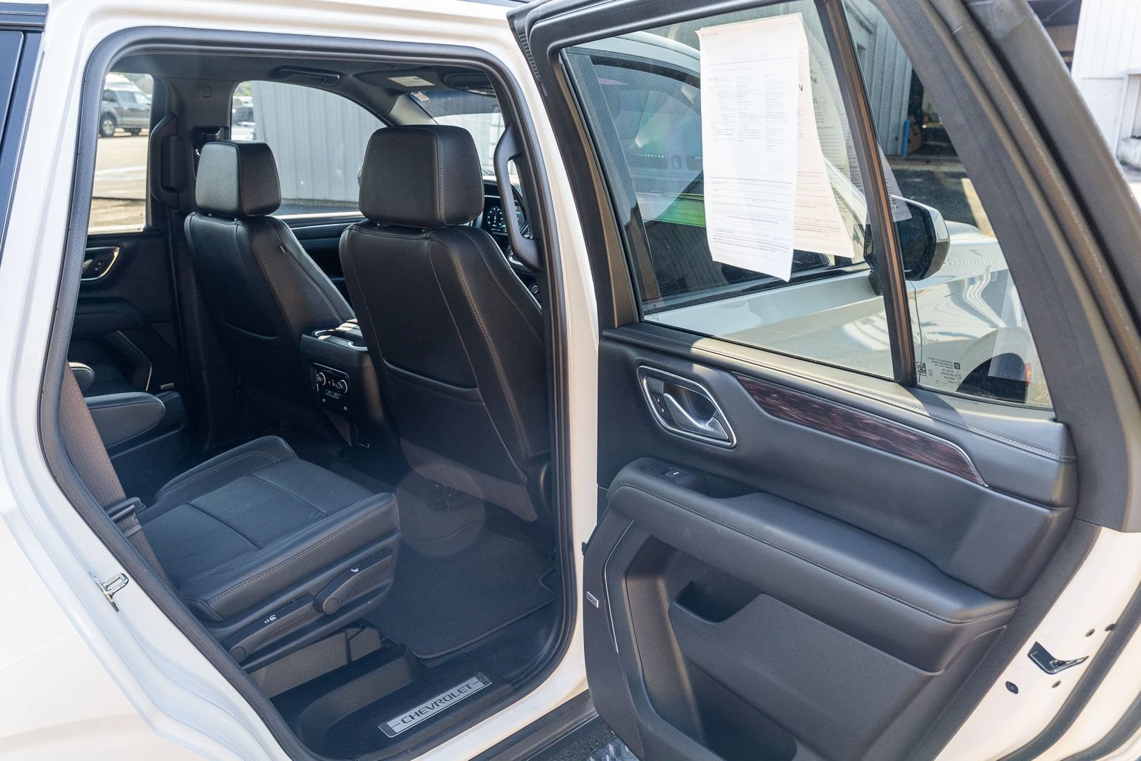 Used 2024 Chevrolet Tahoe Z71 AWD/4WD image 15