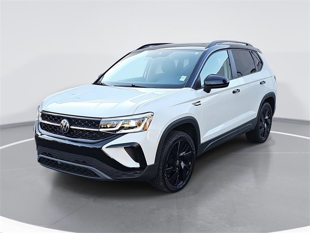 Used 2024 Volkswagen Taos SE image 7