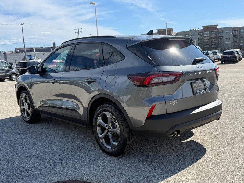 Certified 2026 Ford Escape ST-Line w/ Tech Pack #1 AWD/4WD image 9