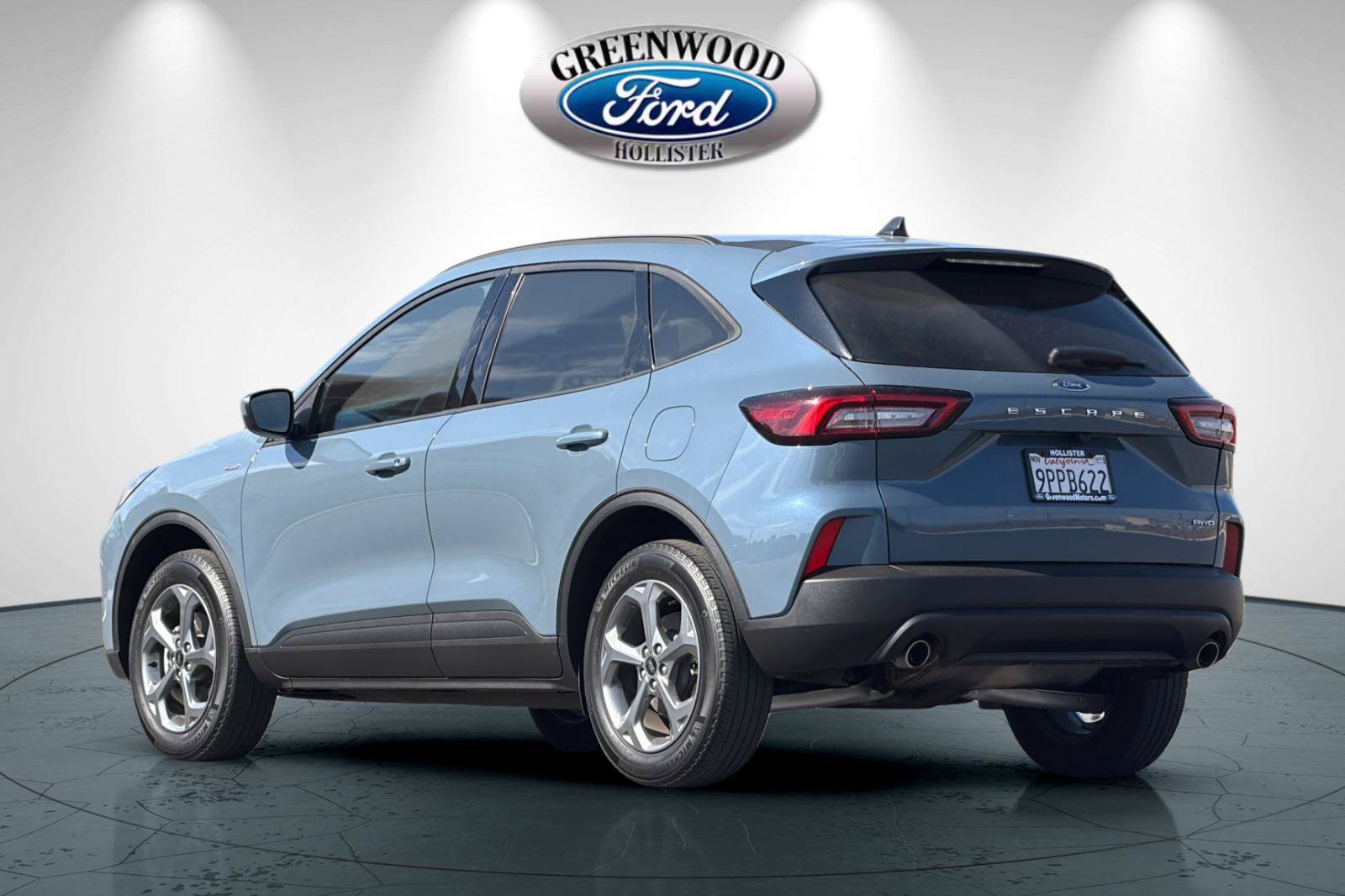 Certified 2025 Ford Escape ST-Line Select AWD/4WD image 6