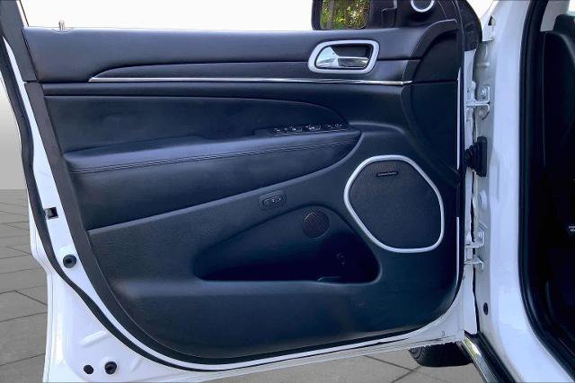 Used 2018 Jeep Grand Cherokee Summit AWD/4WD image 22