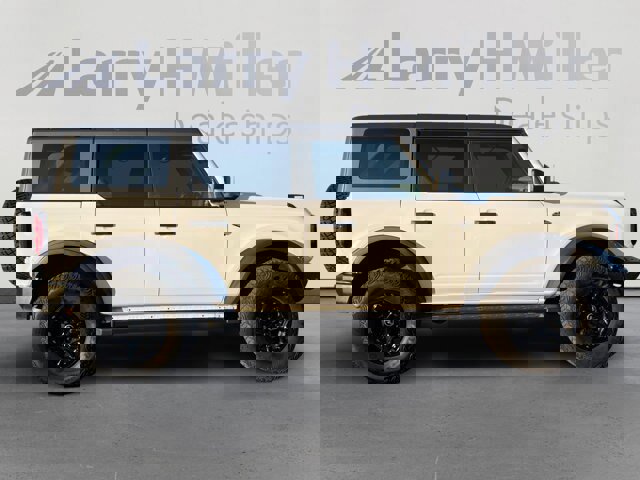 Certified 2023 Ford Bronco Wildtrak image 4