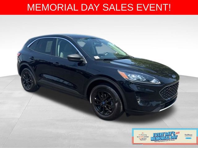 Certified 2022 Ford Escape SE w/ Convenience Package AWD/4WD image 1