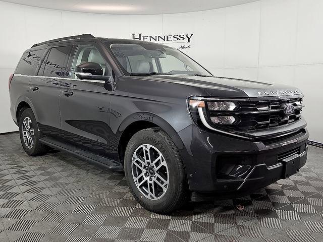 Certified 2025 Ford Expedition Active image 4