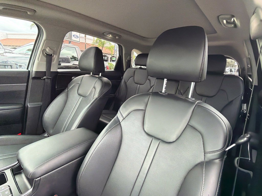 Used 2025 Kia Sorento S w/ Panoramic Sunroof Package FWD image 25