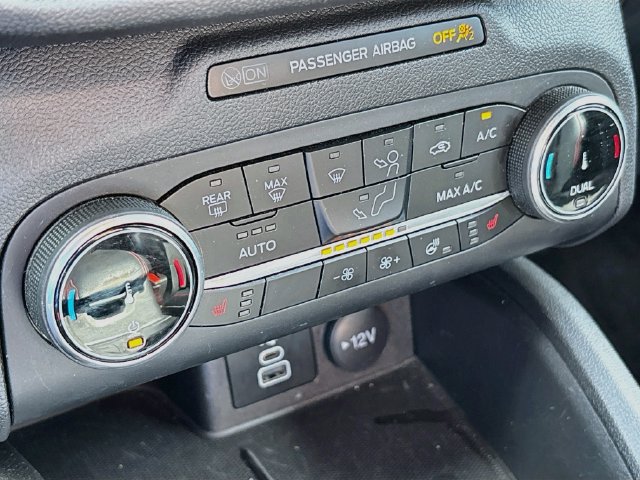 Certified 2025 Ford Escape ST-Line Select AWD/4WD image 15