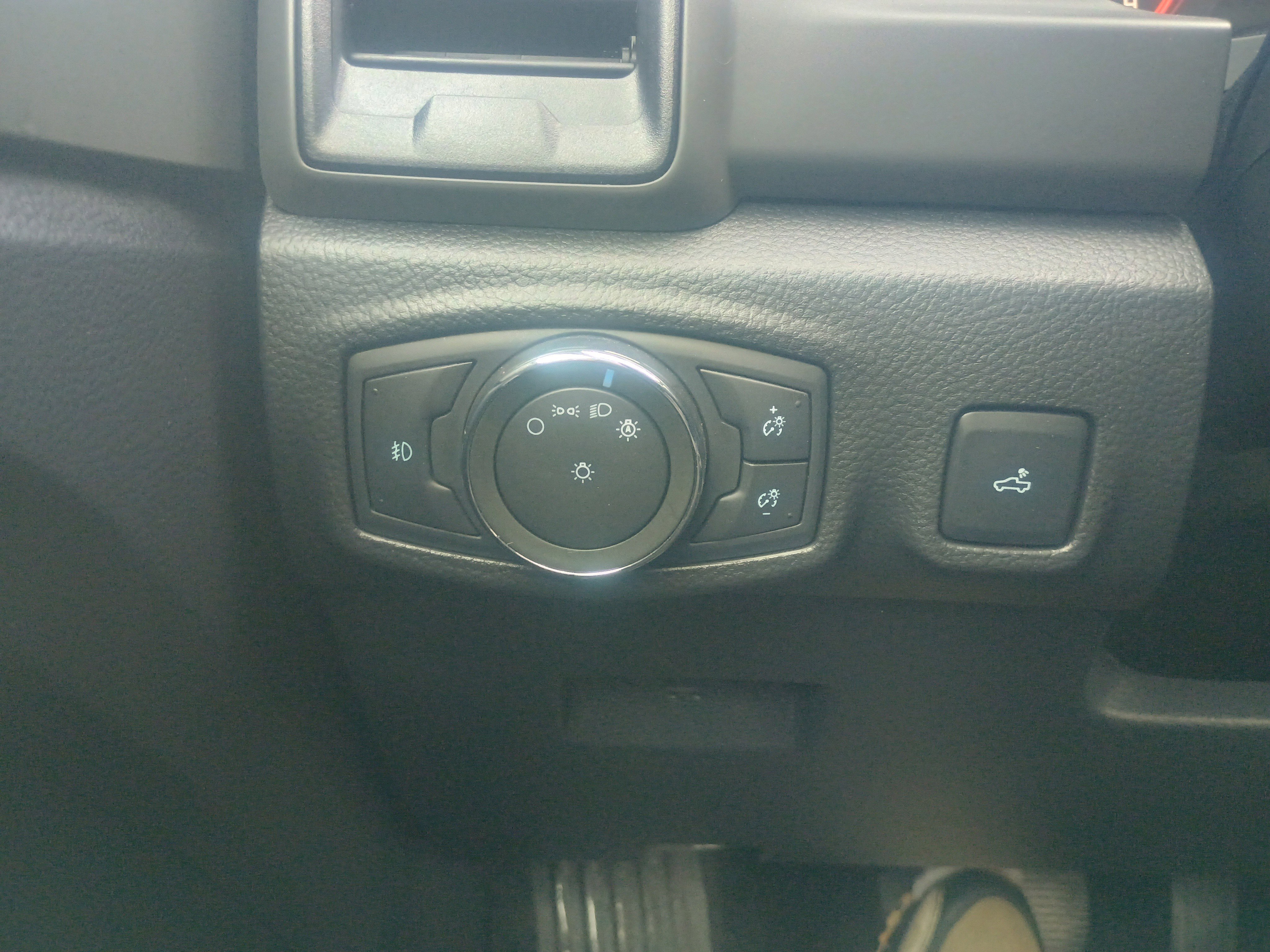 Certified 2019 Ford Ranger XL w/ Equipment Group 101A Mid image 19