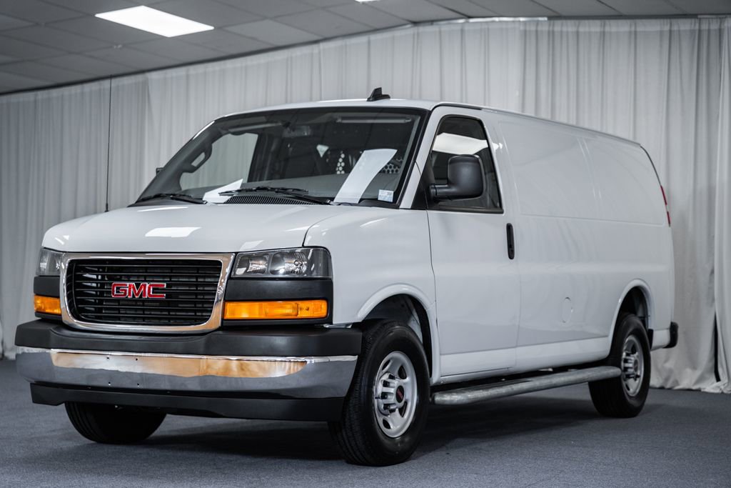 Used 2024 GMC Savana 2500 w/ Driver Convenience Package image 3