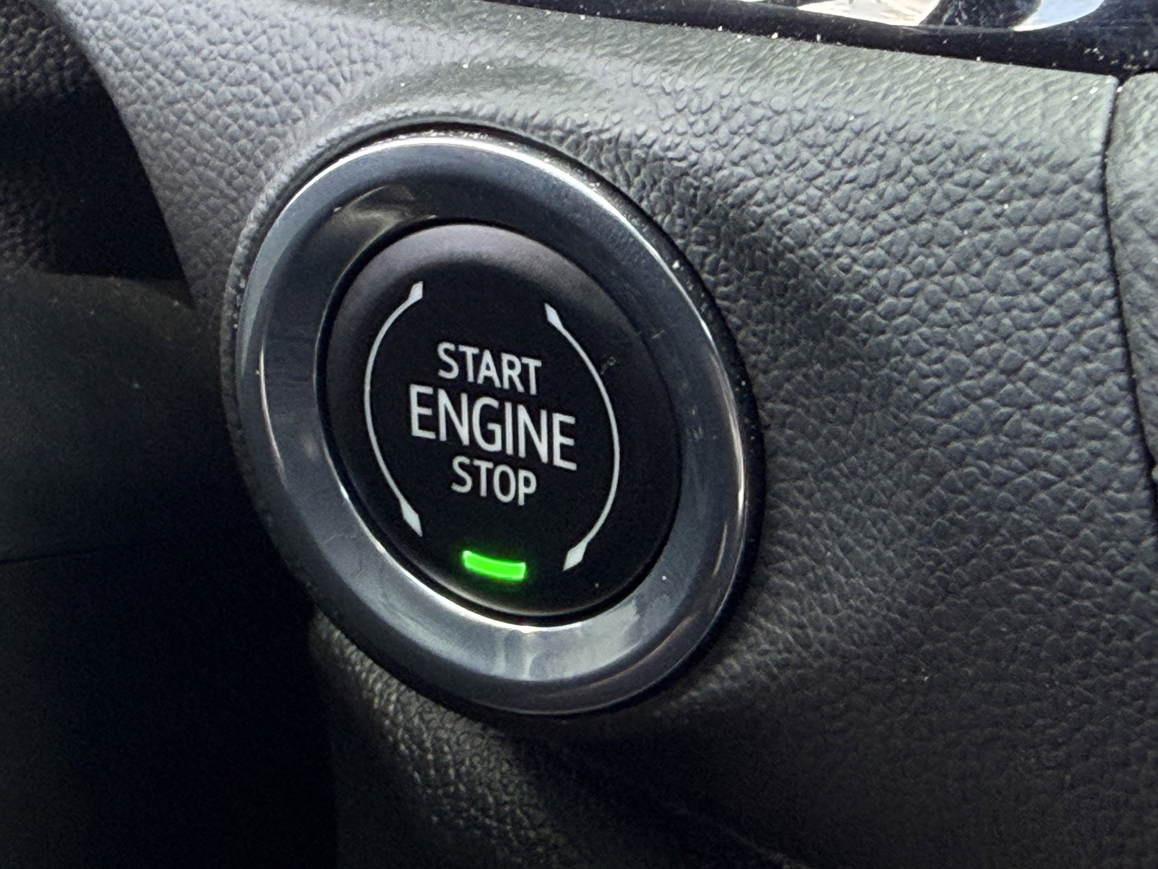 Used 2023 Buick Encore GX Essence w/ Experience Buick Package FWD image 23