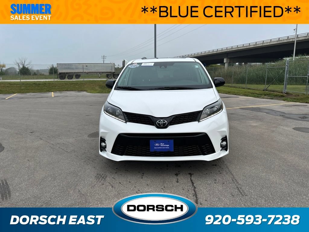 Used 2020 Toyota Sienna SE w/ Nightshade Edition AWD/4WD image 3