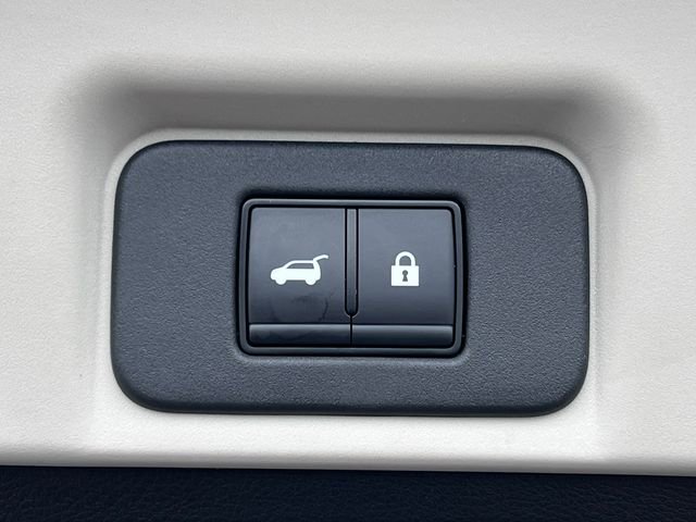 Used 2024 Nissan Ariya AWD image 34