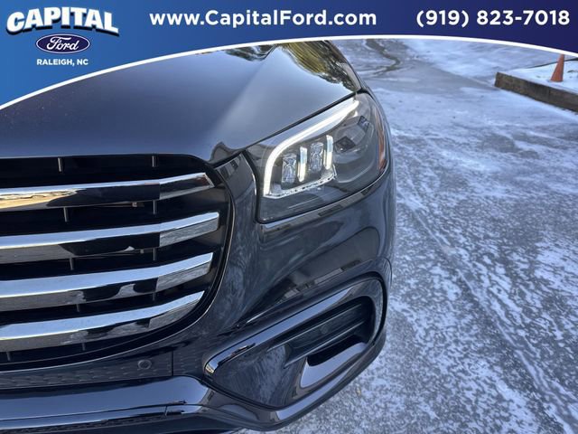Used 2024 Mercedes-Benz GLS 450 4MATIC image 11