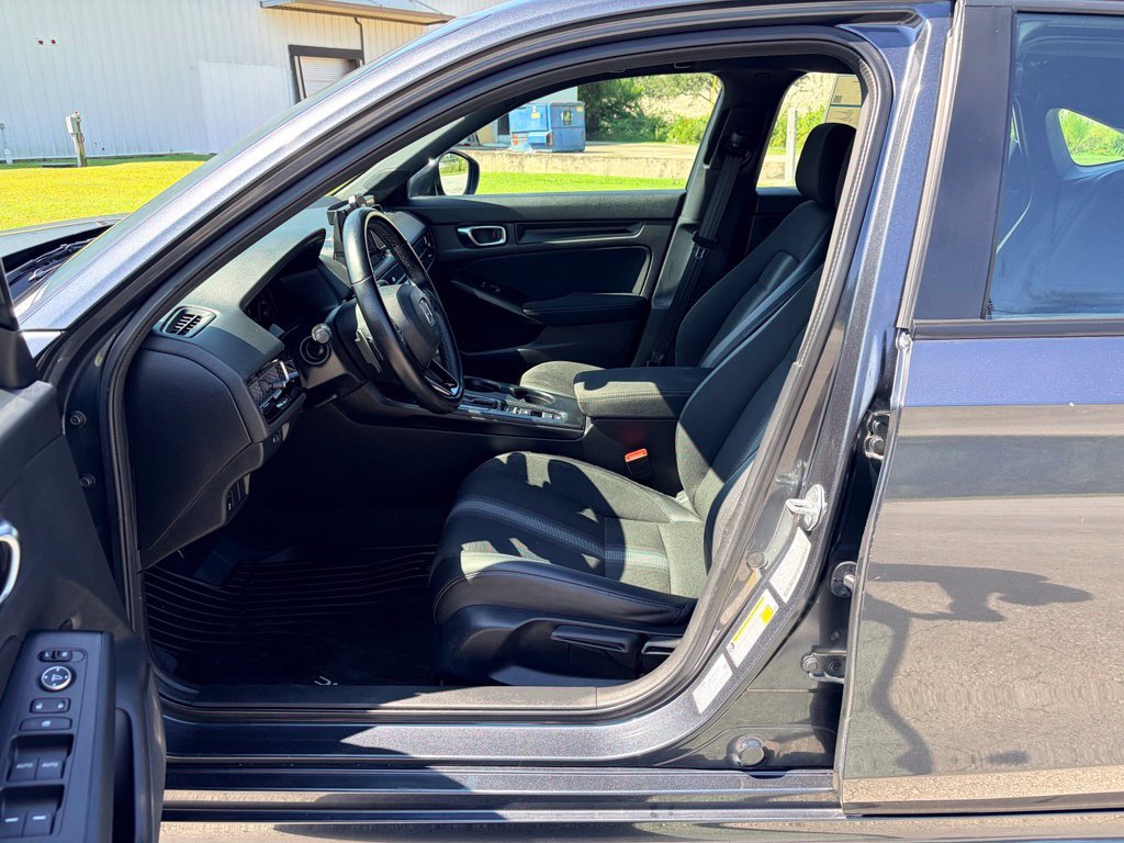 Used 2023 Honda Civic Sport image 18