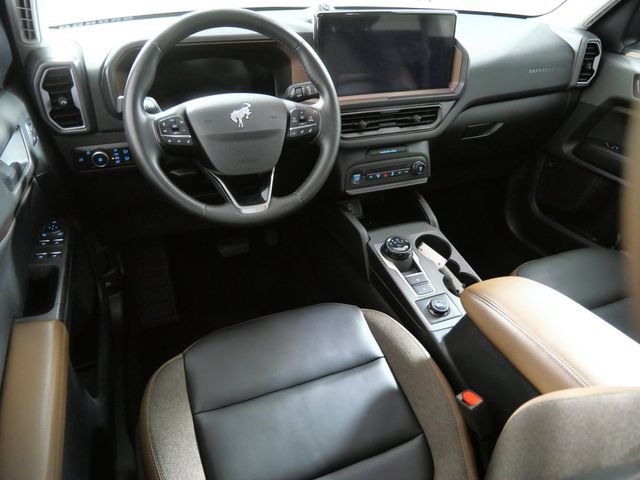 Certified 2025 Ford Bronco Sport Outer Banks w/ Outer Banks Tech Package+ AWD/4WD image 4