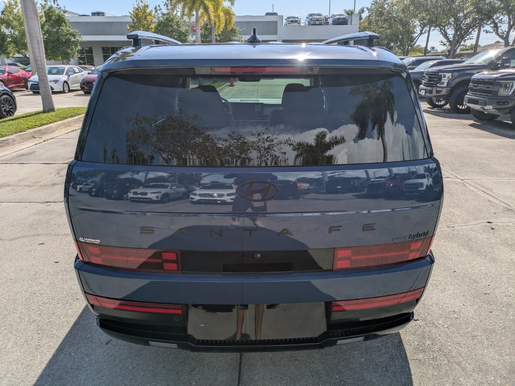 Used 2025 Hyundai Santa Fe Calligraphy AWD/4WD image 5