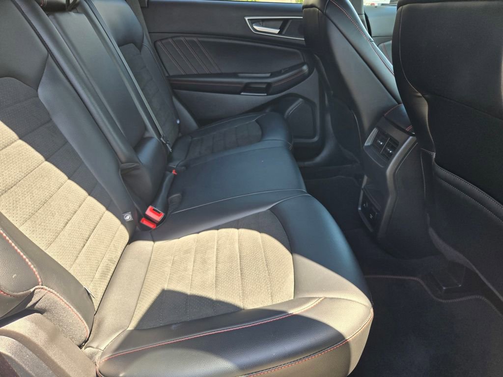 Certified 2023 Ford Edge ST-Line AWD/4WD image 11