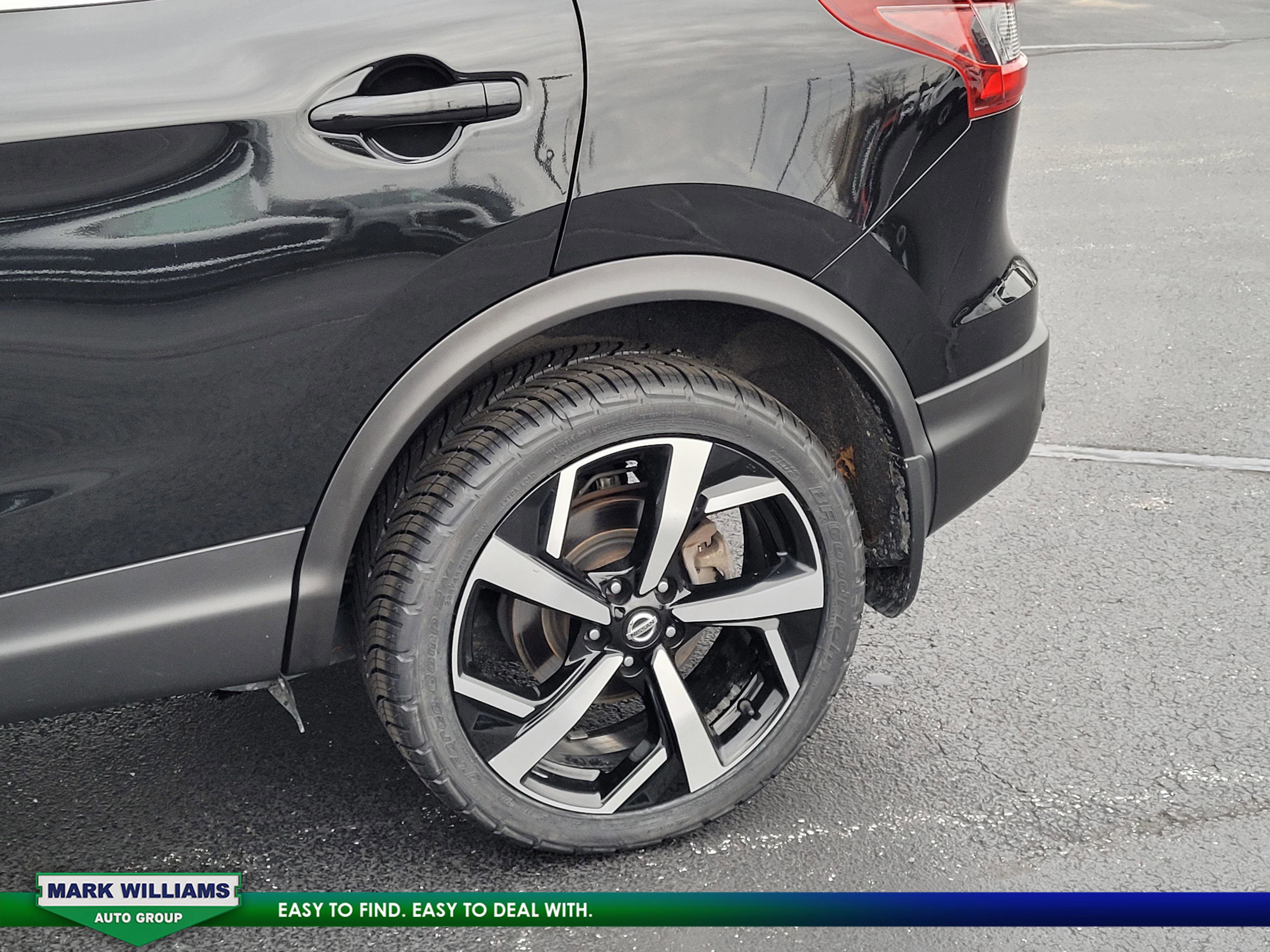 Used 2022 Nissan Rogue Sport SL w/ Premium Package image 10