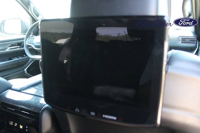 Used 2022 Jeep Wagoneer Series II w/ Rear Seat Video Group 1 RWD image 14