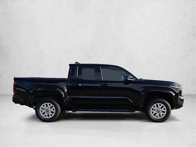 Used 2025 Toyota Tacoma SR AWD/4WD image 4