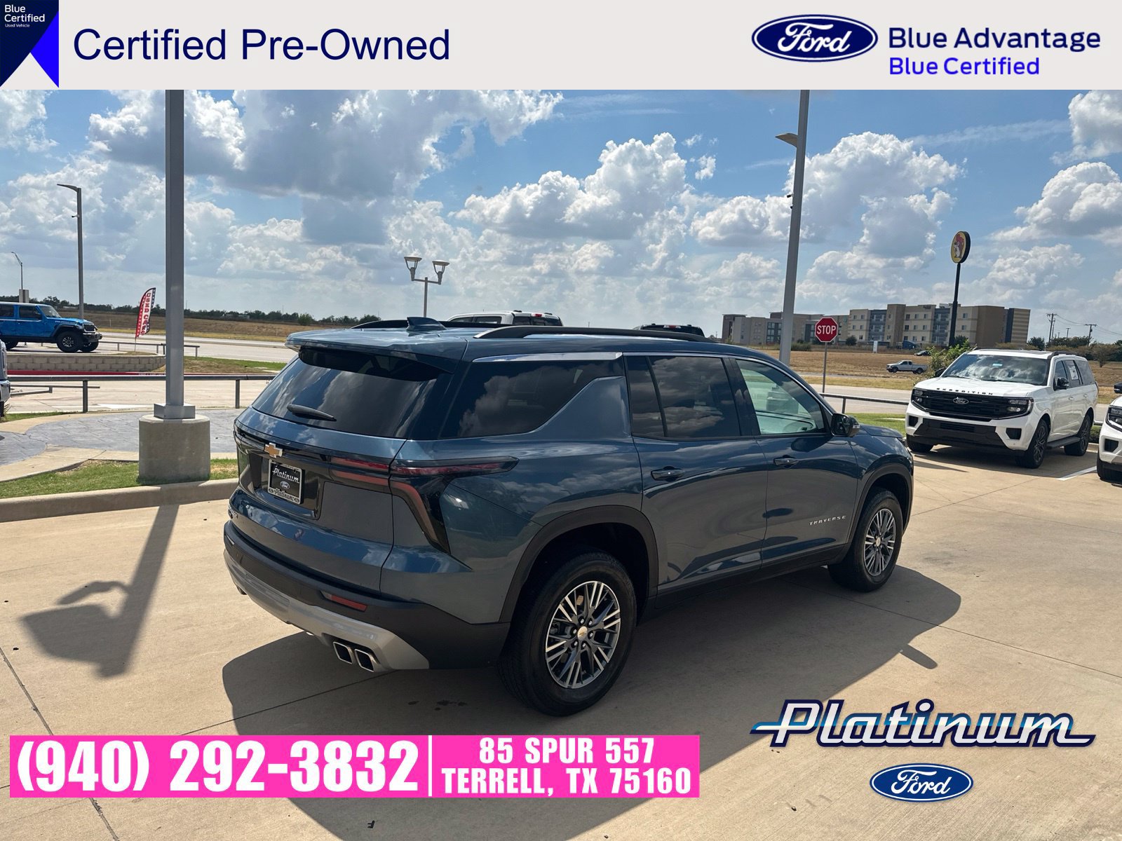 Used 2025 Chevrolet Traverse LT w/ Driver Confidence Package FWD image 6