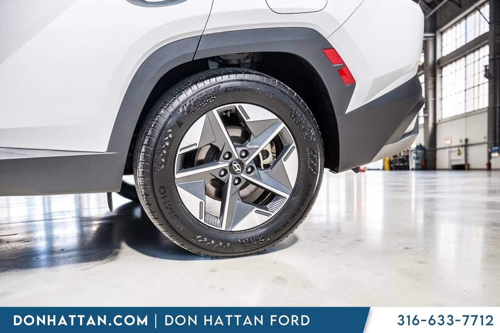 Used 2025 Hyundai Tucson SEL FWD image 37