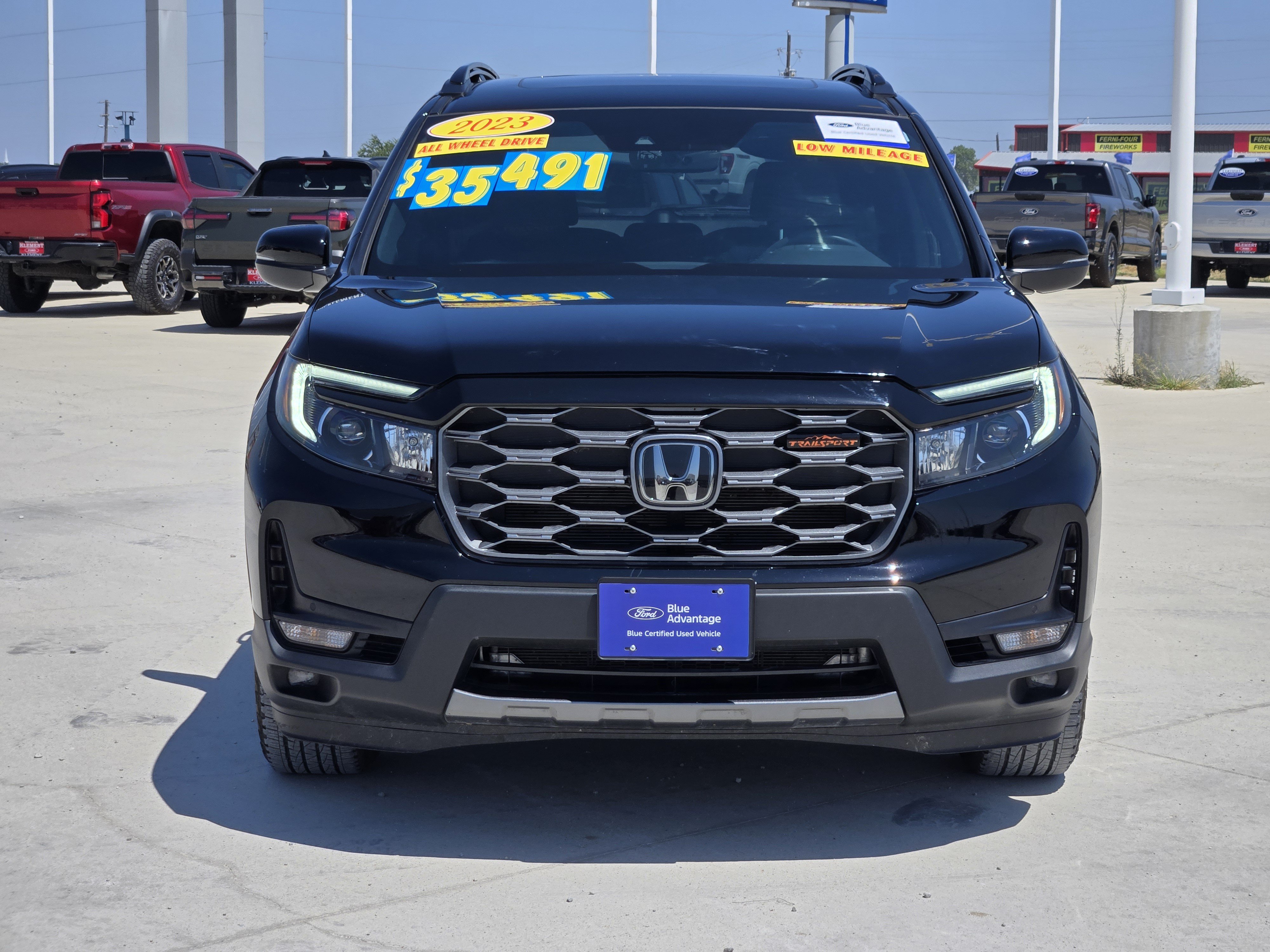 Used 2023 Honda Passport TrailSport image 3