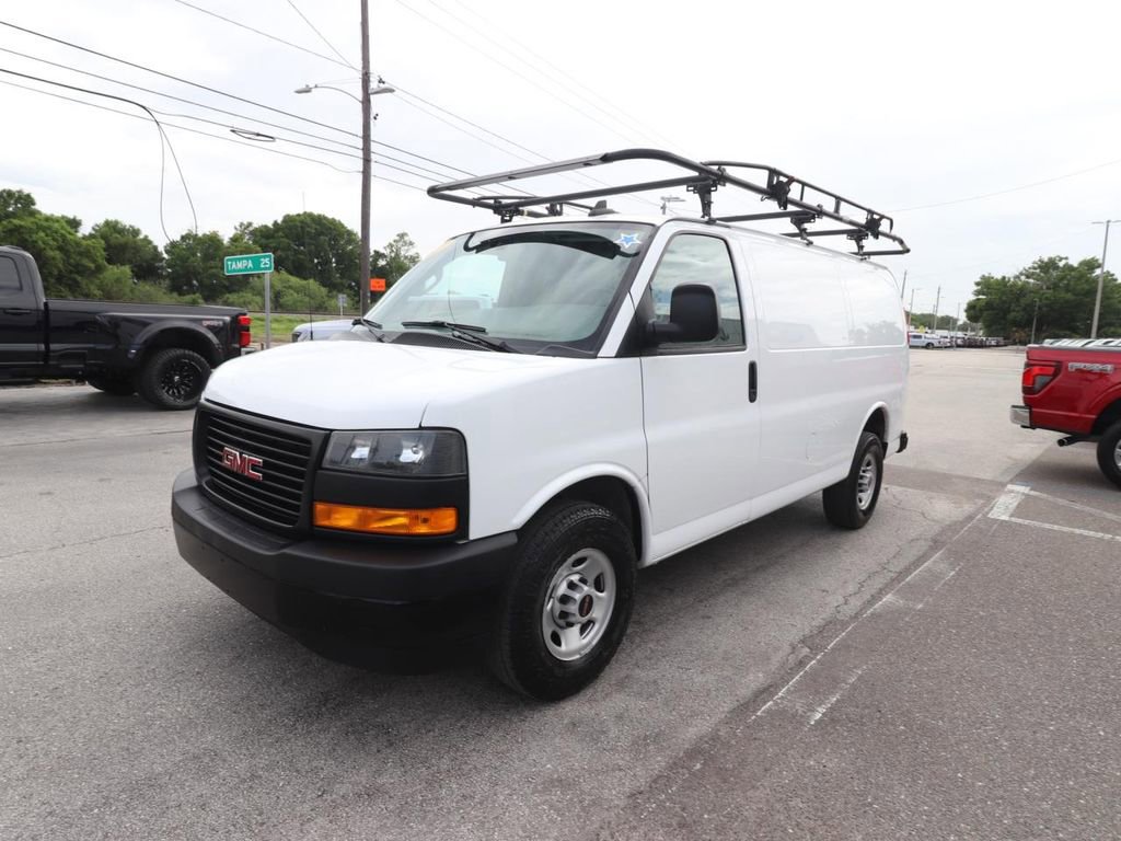 Used 2022 Chevrolet Express 2500 w/ Driver Convenience Package image 3