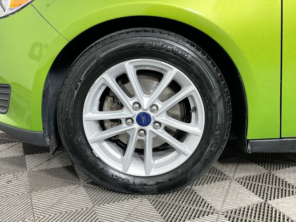 Certified 2018 Ford Focus SE w/ Cold Weather Package image 33