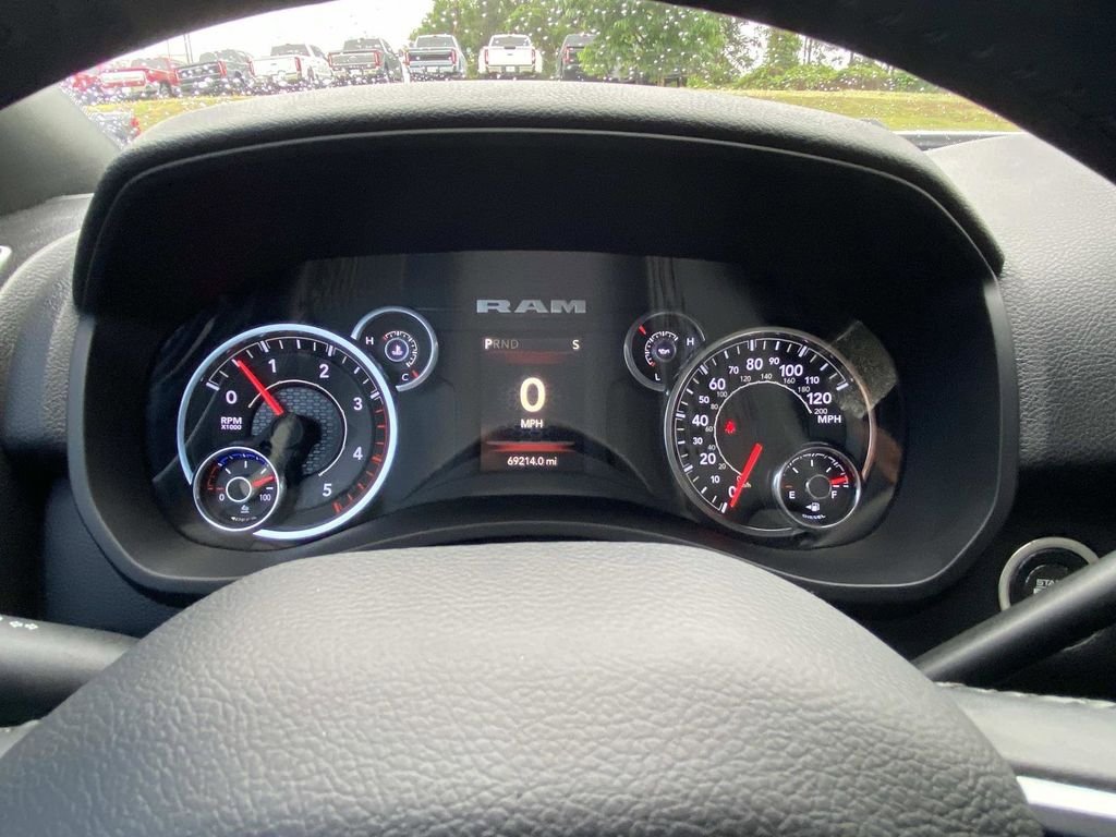 Used 2024 RAM 2500 Big Horn AWD/4WD image 35