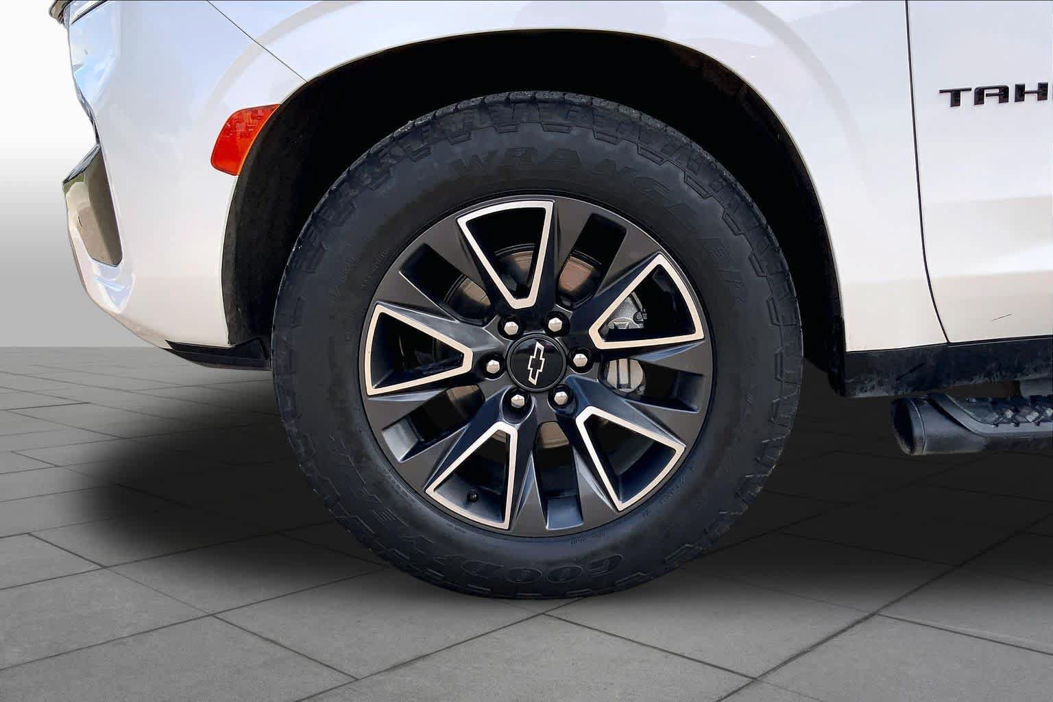 Used 2022 Chevrolet Tahoe Z71 w/ Off-Road Capability Package AWD/4WD image 11