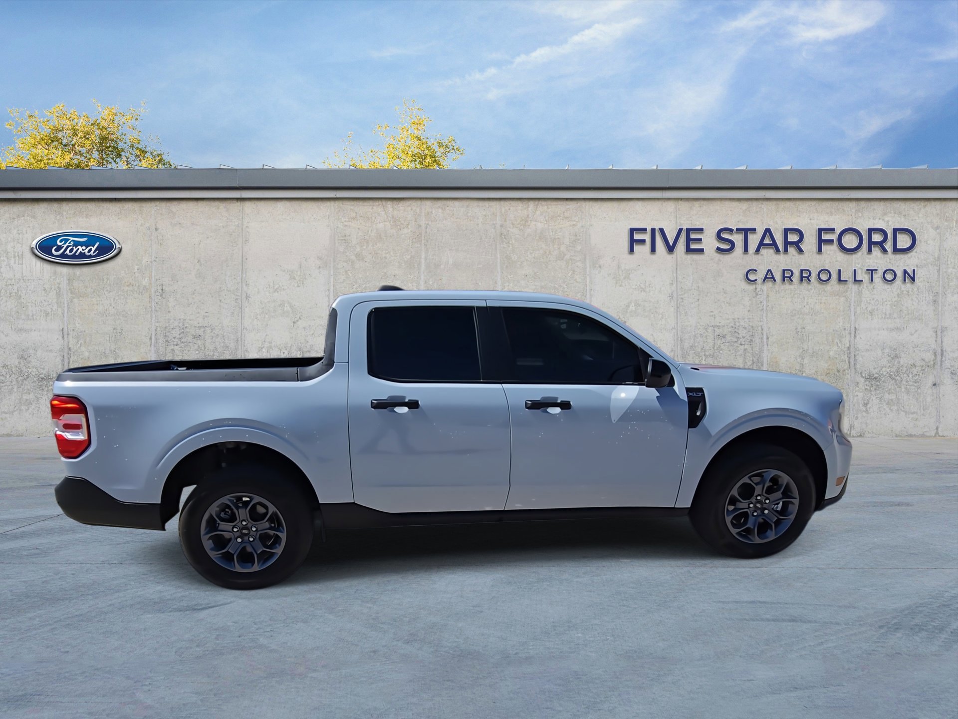 Certified 2025 Ford Maverick XLT w/ XLT Luxury Package image 6