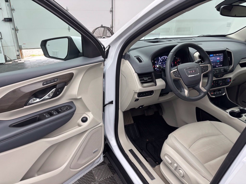 Used 2023 GMC Terrain Denali w/ LPO, Floor Liner Package AWD/4WD image 18