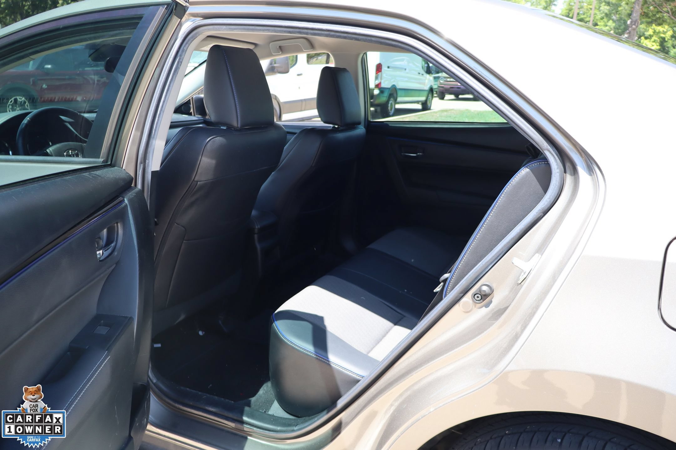 Used 2019 Toyota Corolla SE FWD image 25