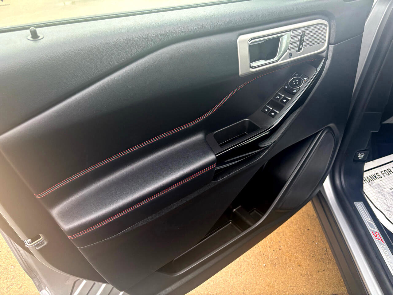 Certified 2023 Ford Explorer ST-Line w/ Class IV Trailer Tow Package image 12