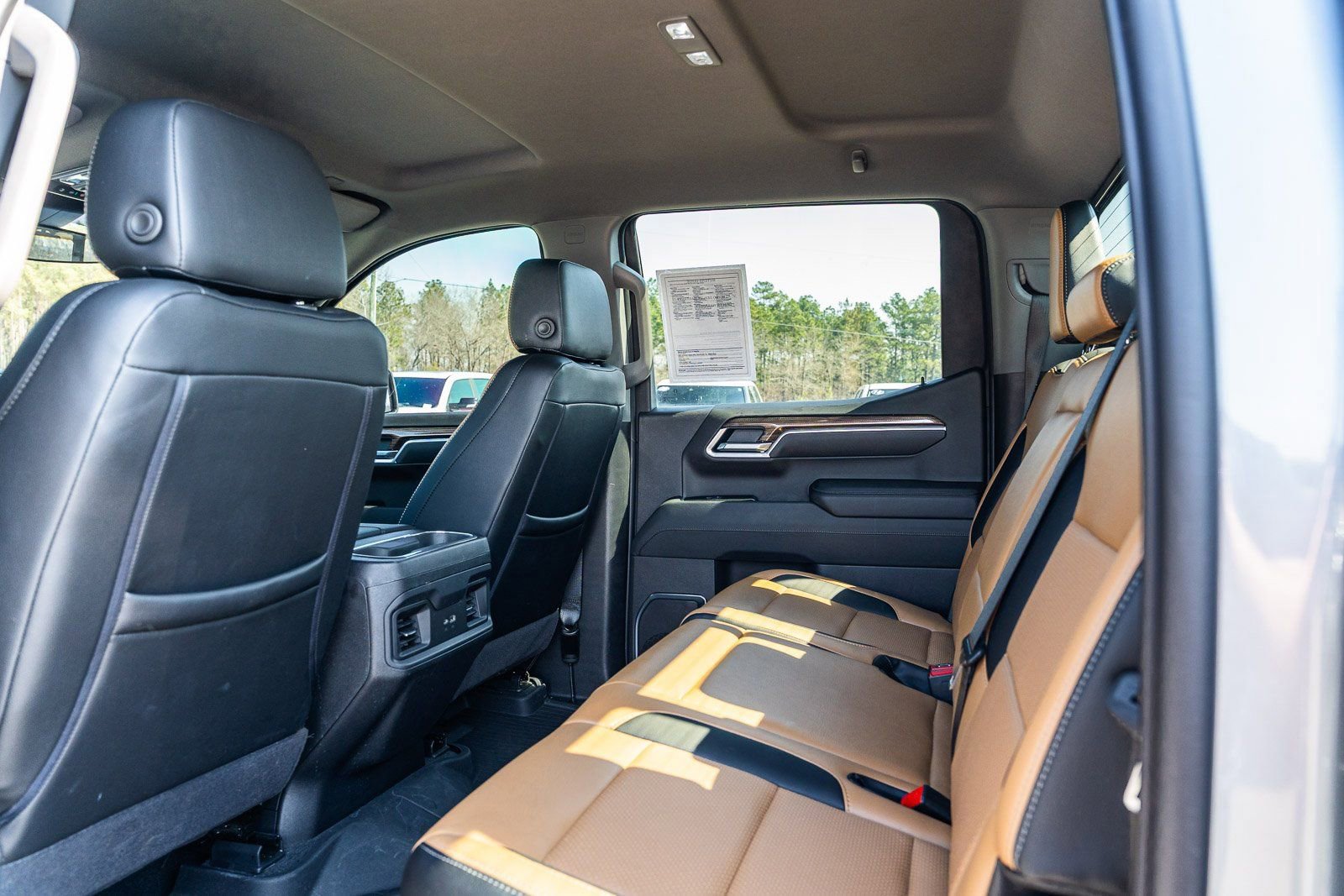 Used 2025 Chevrolet Silverado 1500 LT image 19