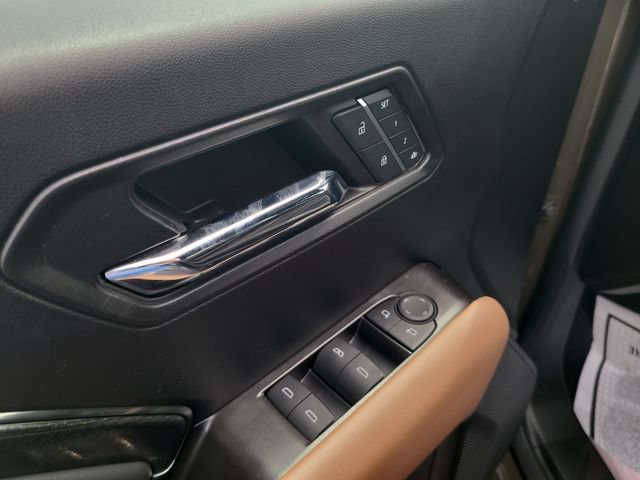 Used 2024 GMC Canyon AT4 w/ AT4 Premium Package AWD/4WD image 11