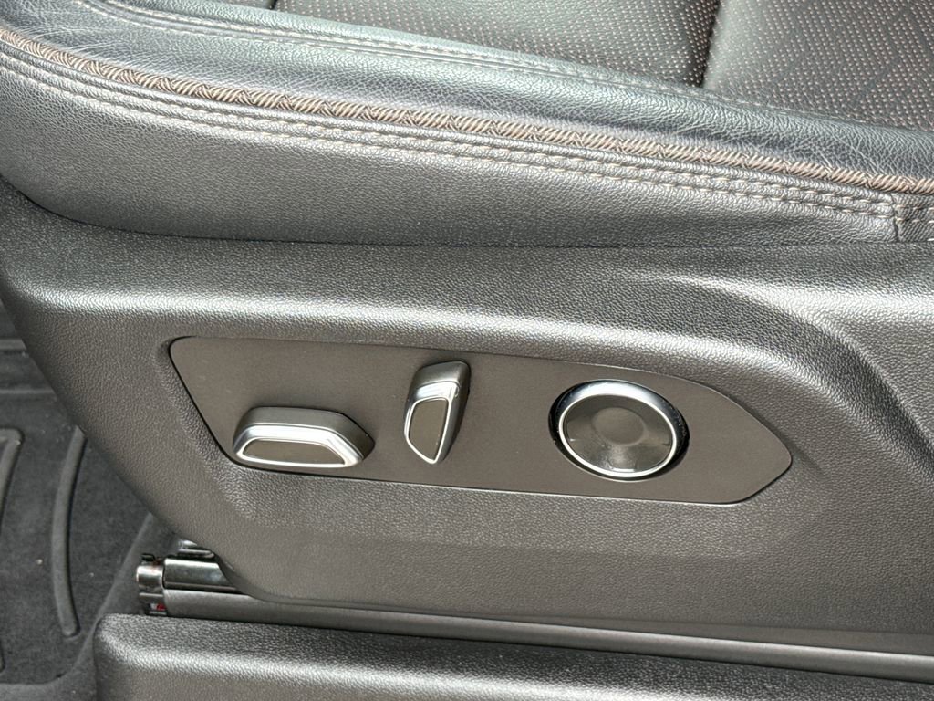 Used 2023 Chevrolet Tahoe High Country image 27