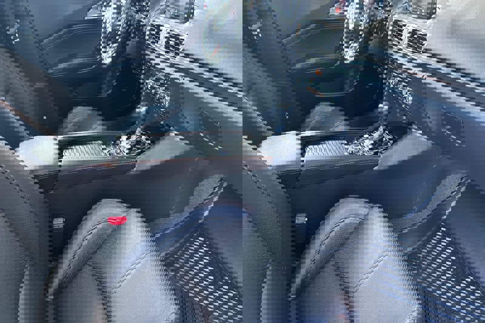 Used 2018 MAZDA MAZDA3 Grand Touring w/ Premium Equipment Package image 15