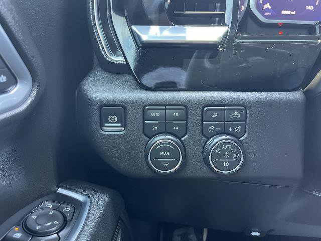 Used 2026 Chevrolet Silverado 1500 LTZ AWD/4WD image 36