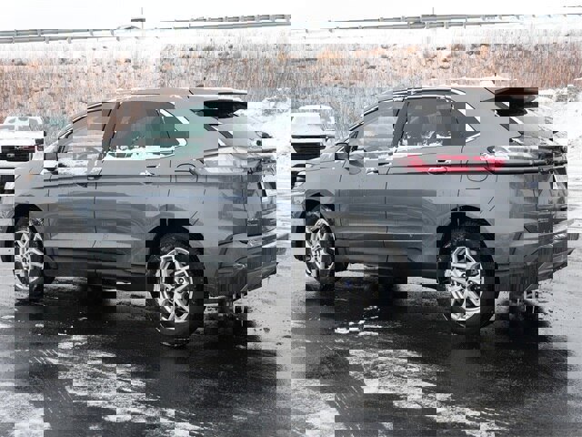 Certified 2024 Ford Edge SEL image 3